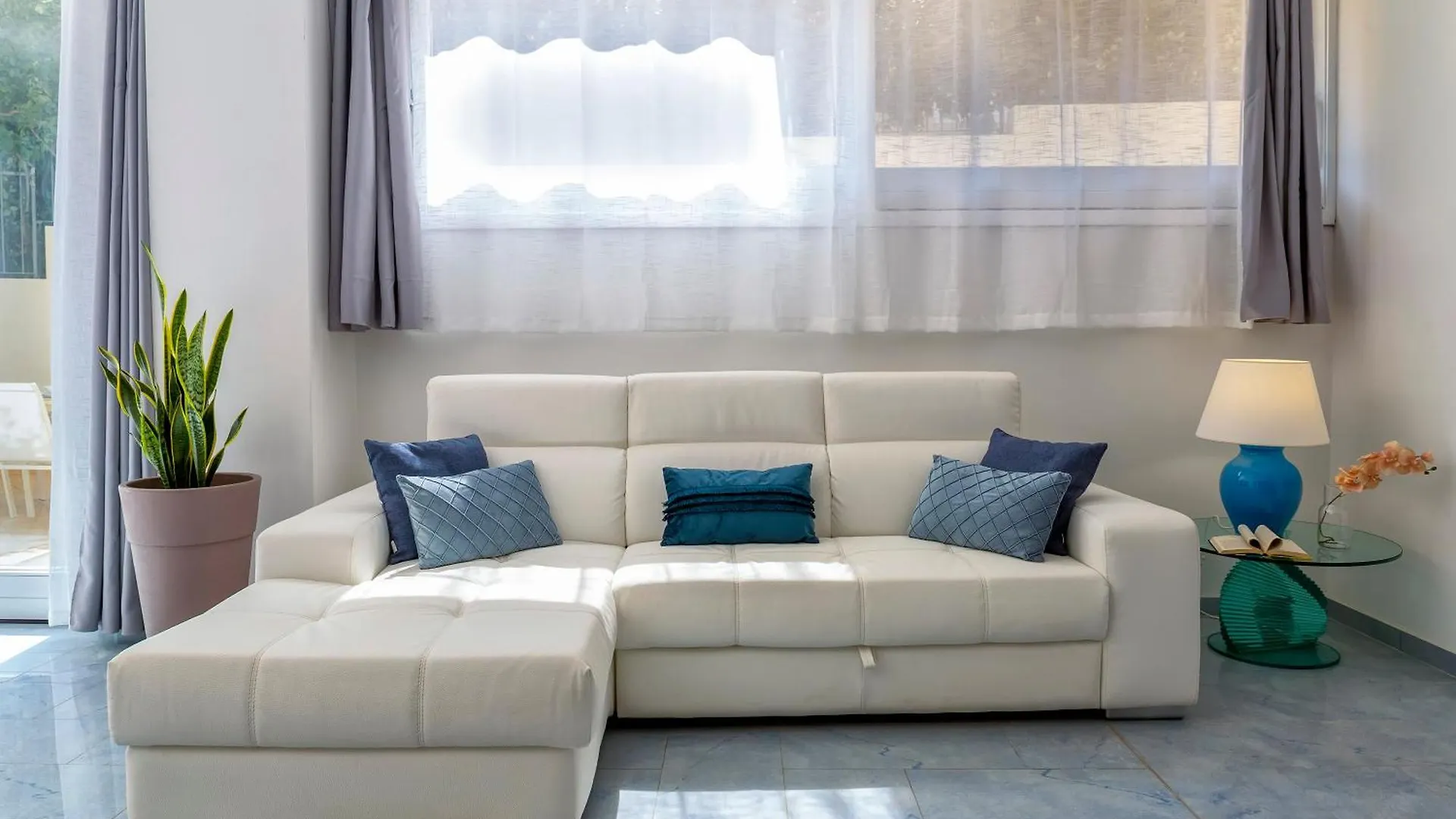 Luxury House Olbia Center With Private Garden Apartment